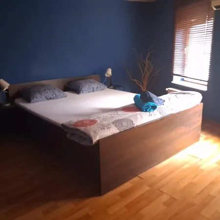 Funhouse Hostel Bükreş