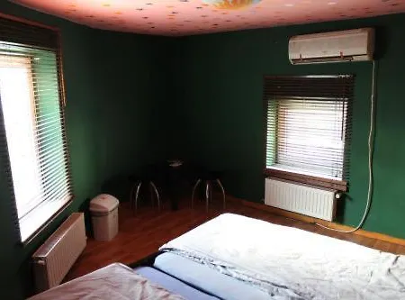 Funhouse Hostel *