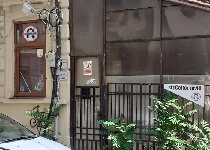 Funhouse * Bucureşti